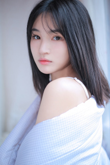 漂亮的女邻居3